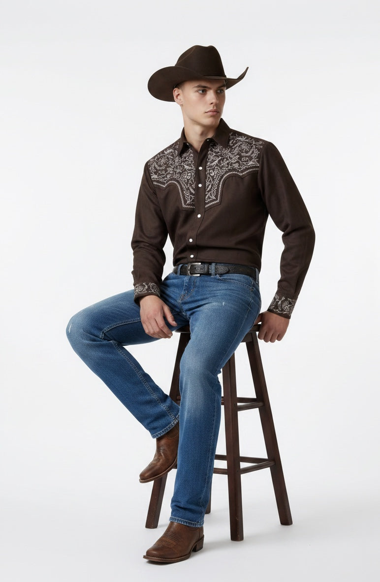 Descubre la Elegancia de Nuestra Colección de Ropa con Flores