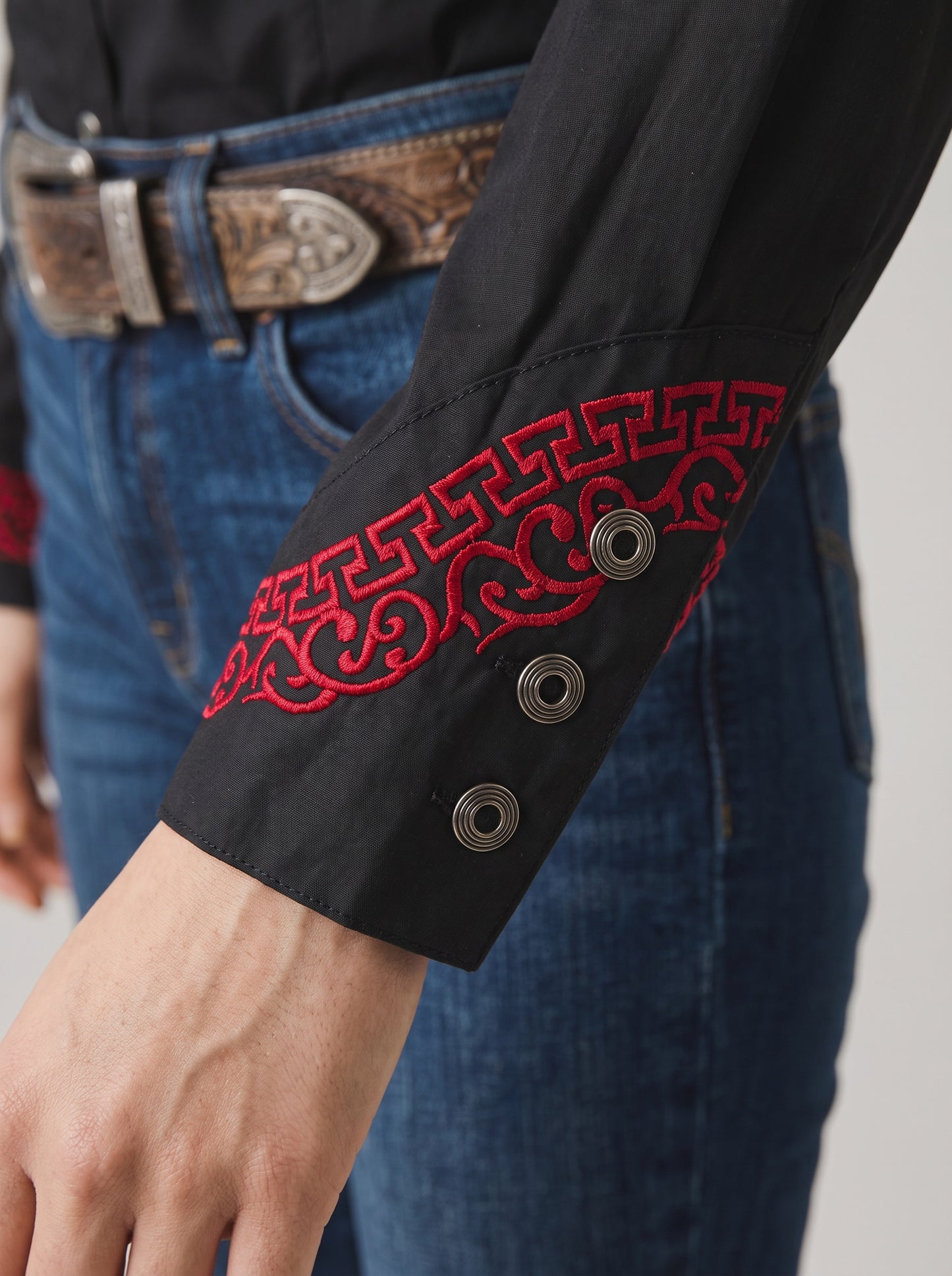 Blusa Aranda Negro Rojo