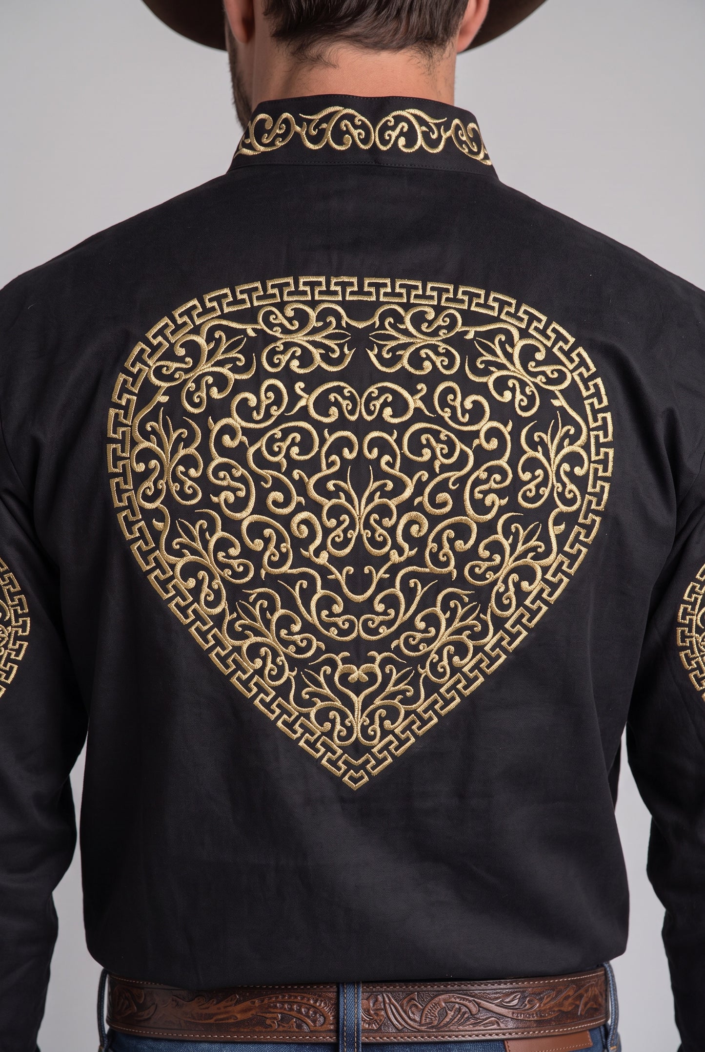 Camisa Corazón Negro Oro