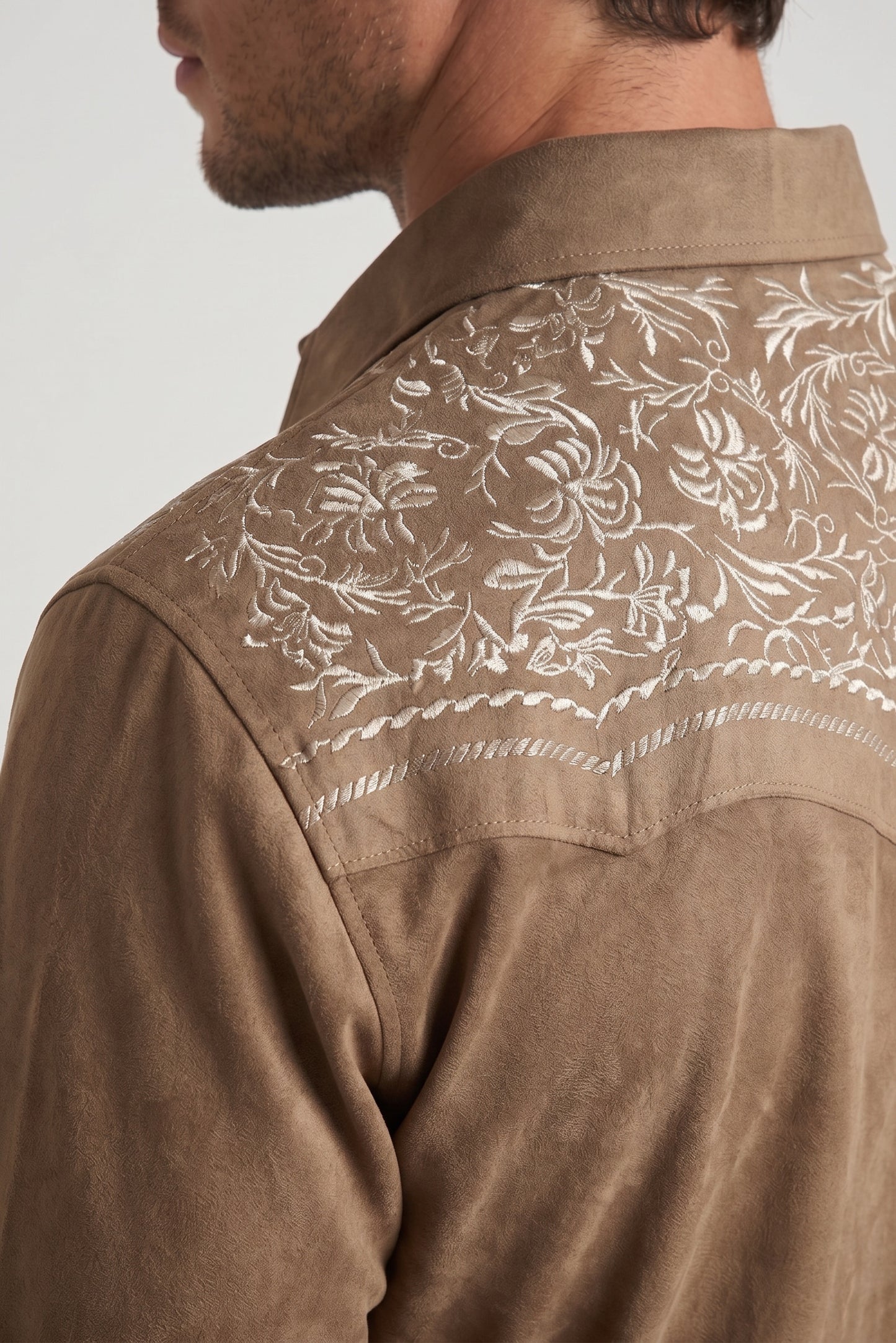 Camisa Flores Topo Hueso